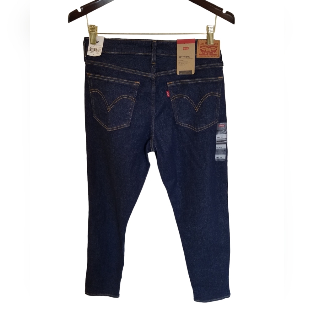 NWT Levi's Women's Boyfriend Dark Blue Jeans Mid Rise Tapered Leg Size 29 x 30